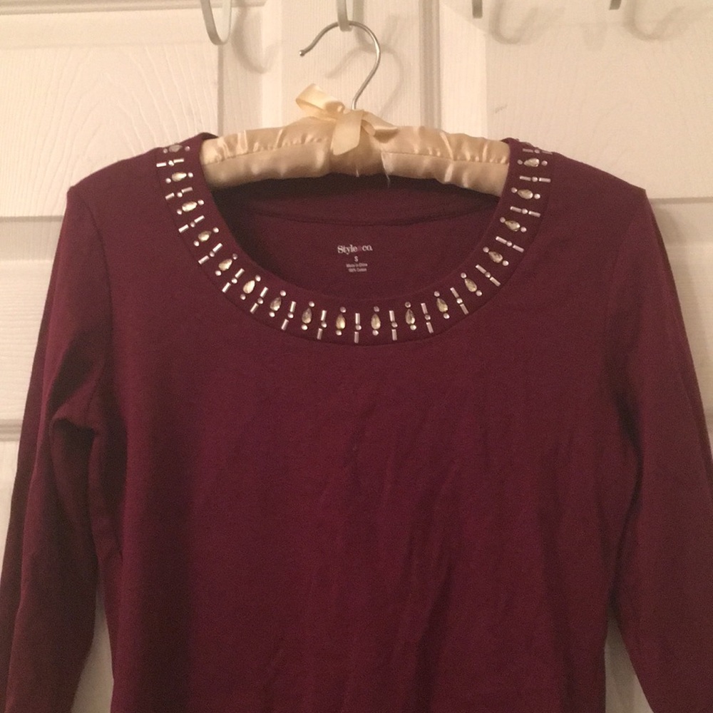 EUC 100% cotton top with crystals - Picture 2 of 12